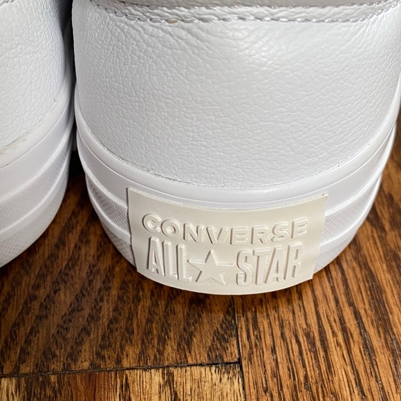 Chuck Taylor Madison OX low top leather converse, size 7.5. Excellent condition - Picture 11 of 13